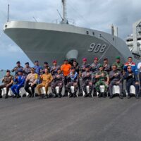 Penyambutan KRI Balongan-908 di Dermaga Lantamal XIV Sorong, Perkuat Koarmada III