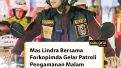 Bupati Tuban, Aditya Halindra Faridzky, SE., bersama Forkopimda melaksanakan patroli pengamanan malam Tahun Baru 2025, Selasa (31/12). Kegiatan ini bertujuan memastikan suasana pergantian tahun berlangsung aman dan kondusif bagi seluruh masyarakat