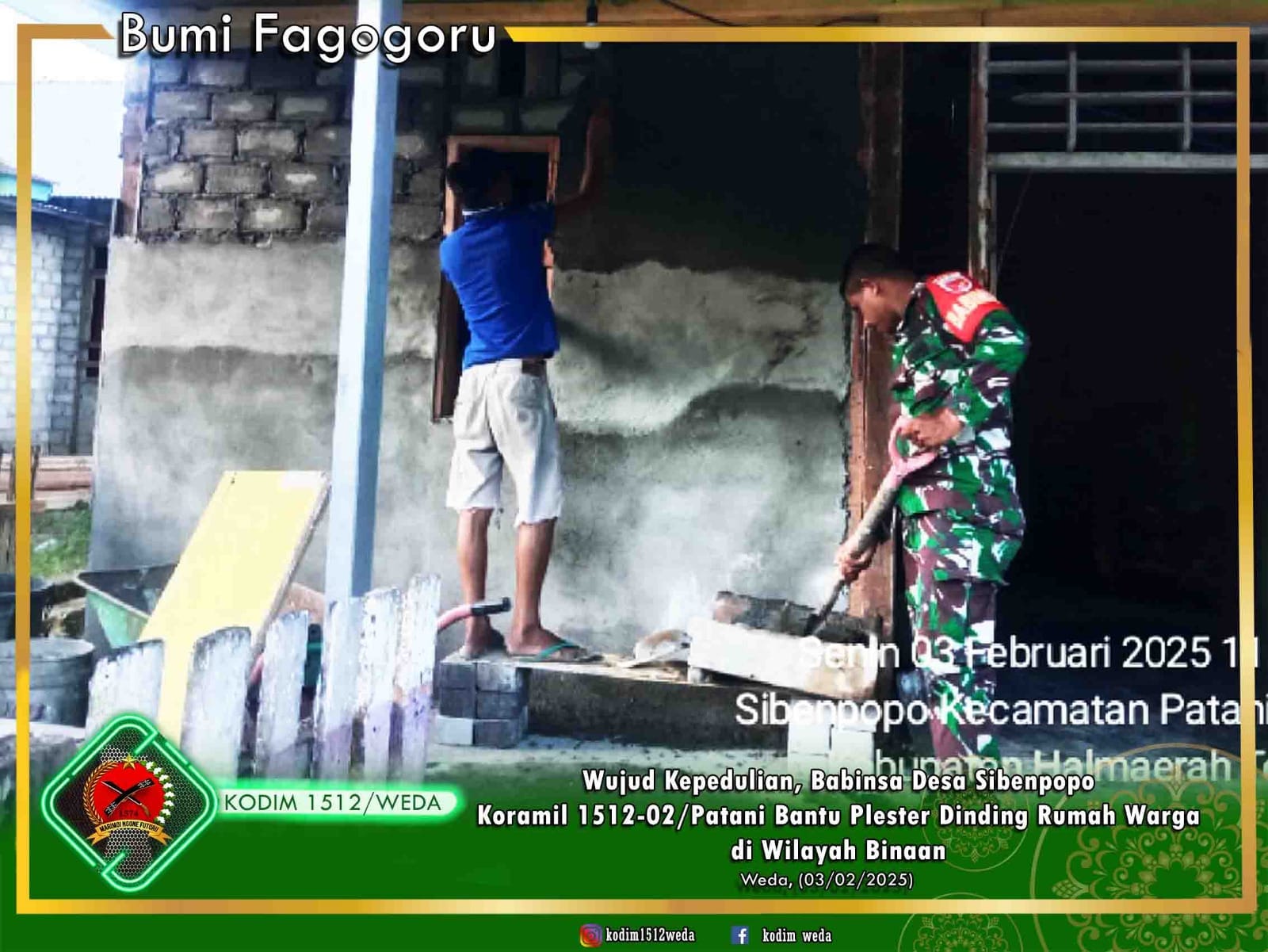 Wujud Kepedulian, Babinsa Desa Sibenpopo Koramil 1512-02/Patani Bantu Plester Dinding Rumah Warga di Wilayah Binaan