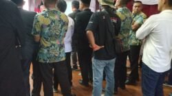 Wartawan Kecewa Di Halangi Petugas Keamanan Outsourcing DPRD Probolinggo Saat Peliputan Sertijab Bupati