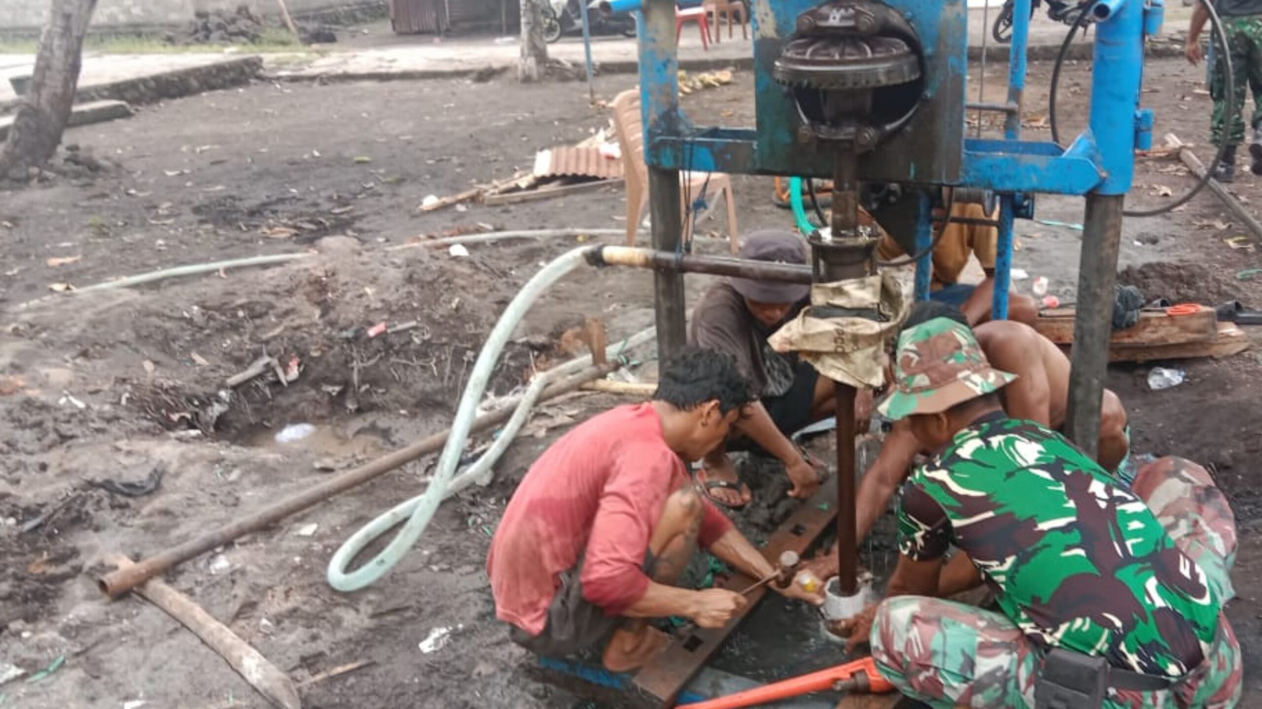 “Air Bersih untuk Masa Depan" Mengatasi Kesulitan Masyarakat Melalui Program TMMD Ke-124 Kodim 1501/Ternate
