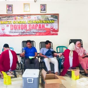 Koramil Sumberrejo Bojonegoro Gelar Bakti Sosial Donor Darah, 32 Kantong Darah Terkumpul Koramil Sumberrejo Bojonegoro Gelar Bakti Sosial Donor Darah, 32 Kantong Darah Terkumpul