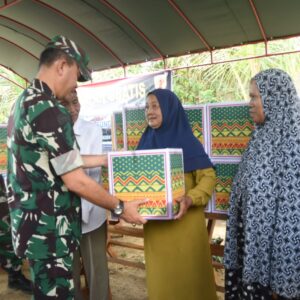 Itjenad Kunjungi Satgas TMMD 124, Gelar Baksos di Haruyan Itjenad Kunjungi Satgas TMMD 124, Gelar Baksos di Haruyan