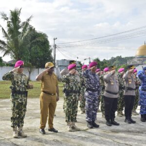 Ziarah Rombongan Peringati HUT ke-7 Koarmada III dan Pasmar 3 di TMP Tri Jaya Sakti Sorong Ziarah Rombongan Peringati HUT ke-7 Koarmada III dan Pasmar 3 di TMP Tri Jaya Sakti Sorong