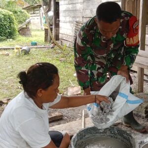 Babinsa Kodim 1505/Tidore Tunjukkan Kepedulian Lewat Komsos dan Aksi Nyata Babinsa Kodim 1505/Tidore Tunjukkan Kepedulian Lewat Komsos dan Aksi Nyata