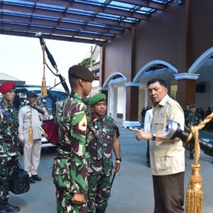 Menhan Tinjau Kesiapan Kunjungan Presiden RI dan Presiden Prancis ke Akademi Militer Menhan Tinjau Kesiapan Kunjungan Presiden RI dan Presiden Prancis ke Akademi Militer