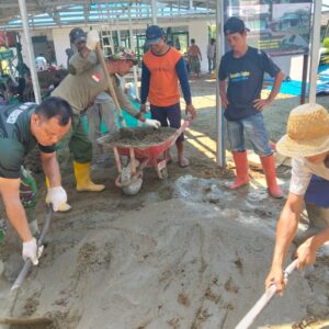 Gotong Royong TMMD 124 Kodim HST, Keramik Langgar Dipasang Gotong Royong TMMD 124 Kodim HST, Keramik Langgar Dipasang