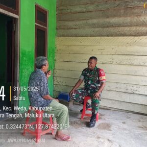 Melalui Komsos Babinsa Desa Nurweda Koramil 1512-01/Weda Tingkatkan Silaturahmi Dengan Warga Melalui Komsos Babinsa Desa Nurweda Koramil 1512-01/Weda Tingkatkan Silaturahmi Dengan Warga