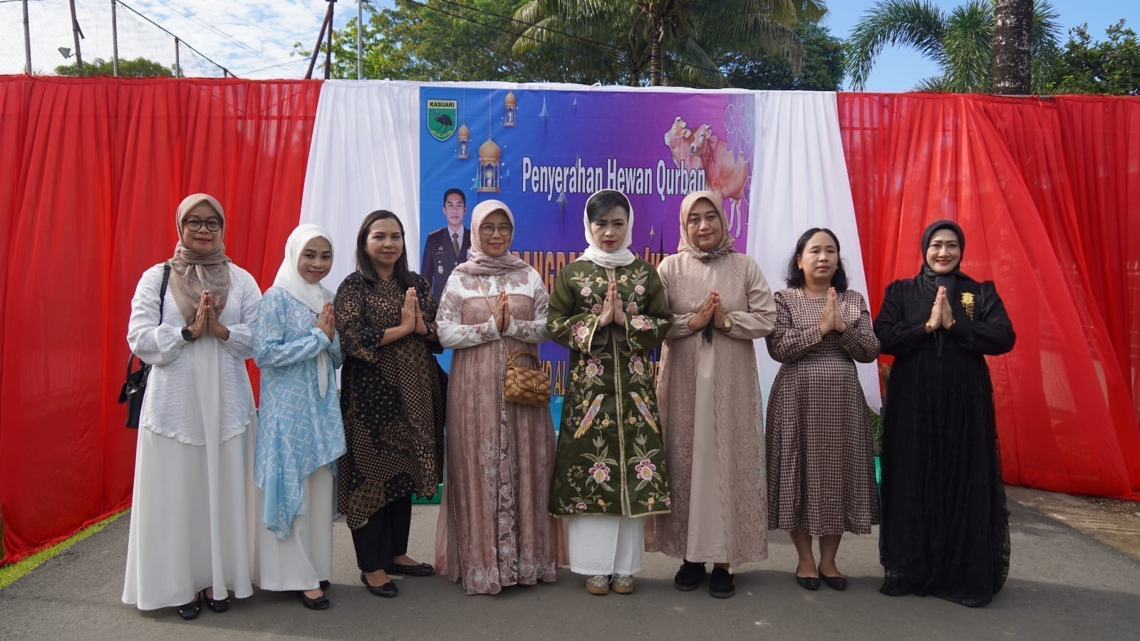 Semangat Menyambut Hari Raya Idul Adha 1446 H, Pangdam XVIII/Kasuari Tebar Kepedulian di Masjid Al-Mujahidin