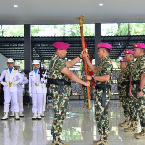 Dankormar Pimpin Sertijab Dua Jabatan Penting di Korps Marinir Dankormar Pimpin Sertijab Dua Jabatan Penting di Korps Marinir