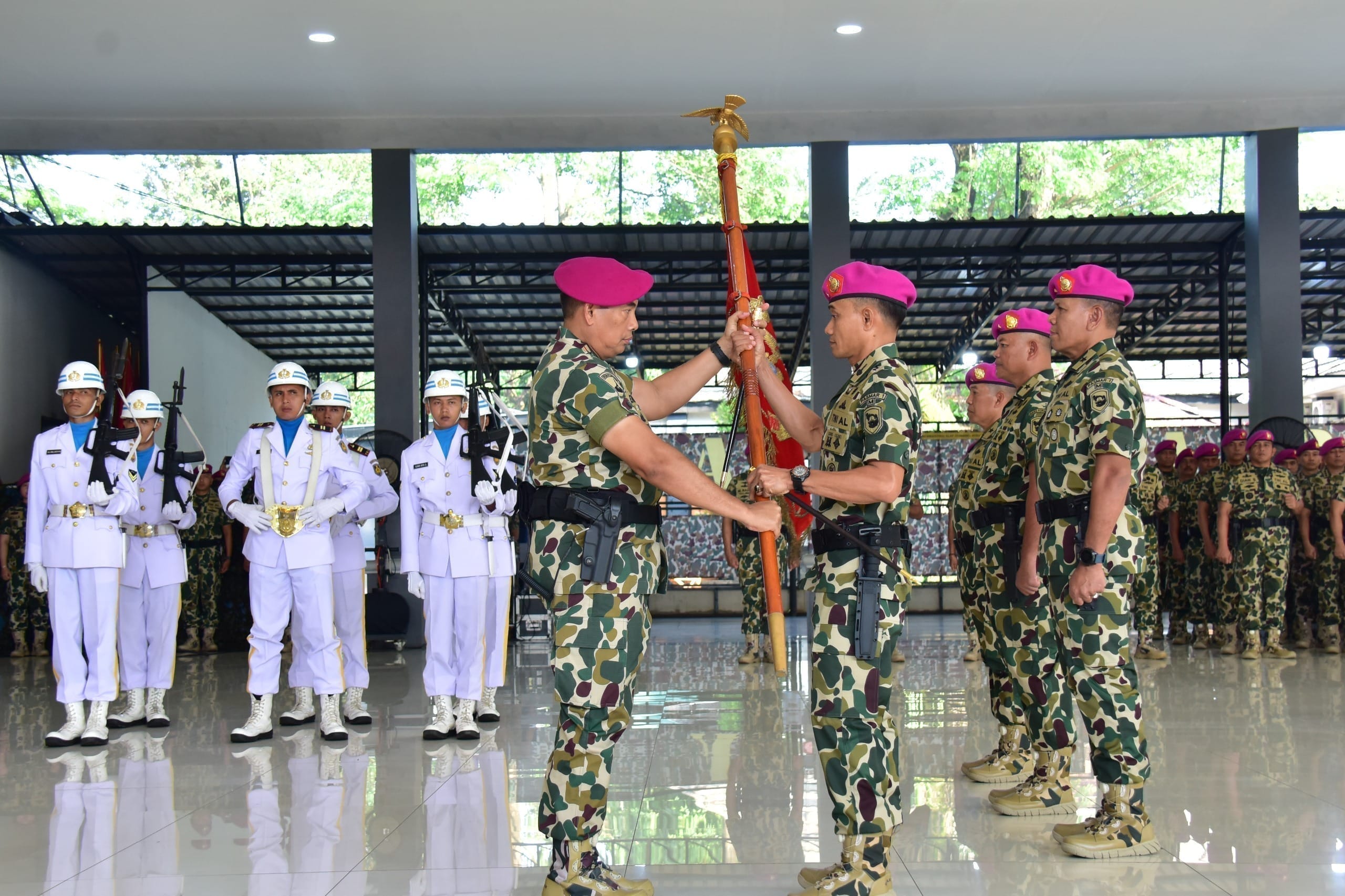 Dankormar Pimpin Sertijab Dua Jabatan Penting di Korps Marinir