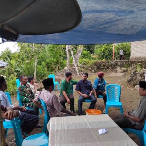 Jalin Hubungan Harmonis, Babinsa Koramil 1505-01 Tidore Aktif Komsos dengan Warga Binaan Jalin Hubungan Harmonis, Babinsa Koramil 1505-01 Tidore Aktif Komsos dengan Warga Binaan