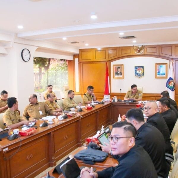 Terima Audiensi Peserta P3N XXV Lemhannas RI, Sekjen Kemendagri Jelaskan Upaya Percepat Perizinan Berusaha di Daerah