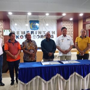 Lambert Jitmau Kembalikan Mobil Dinas, Wali Kota Sorong Beri Apresiasi