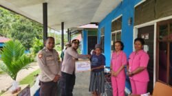 Kepedulian Tanpa Batas: Polsek Aitinyo Salurkan Bansos di Momen HUT Bhayangkara ke-79