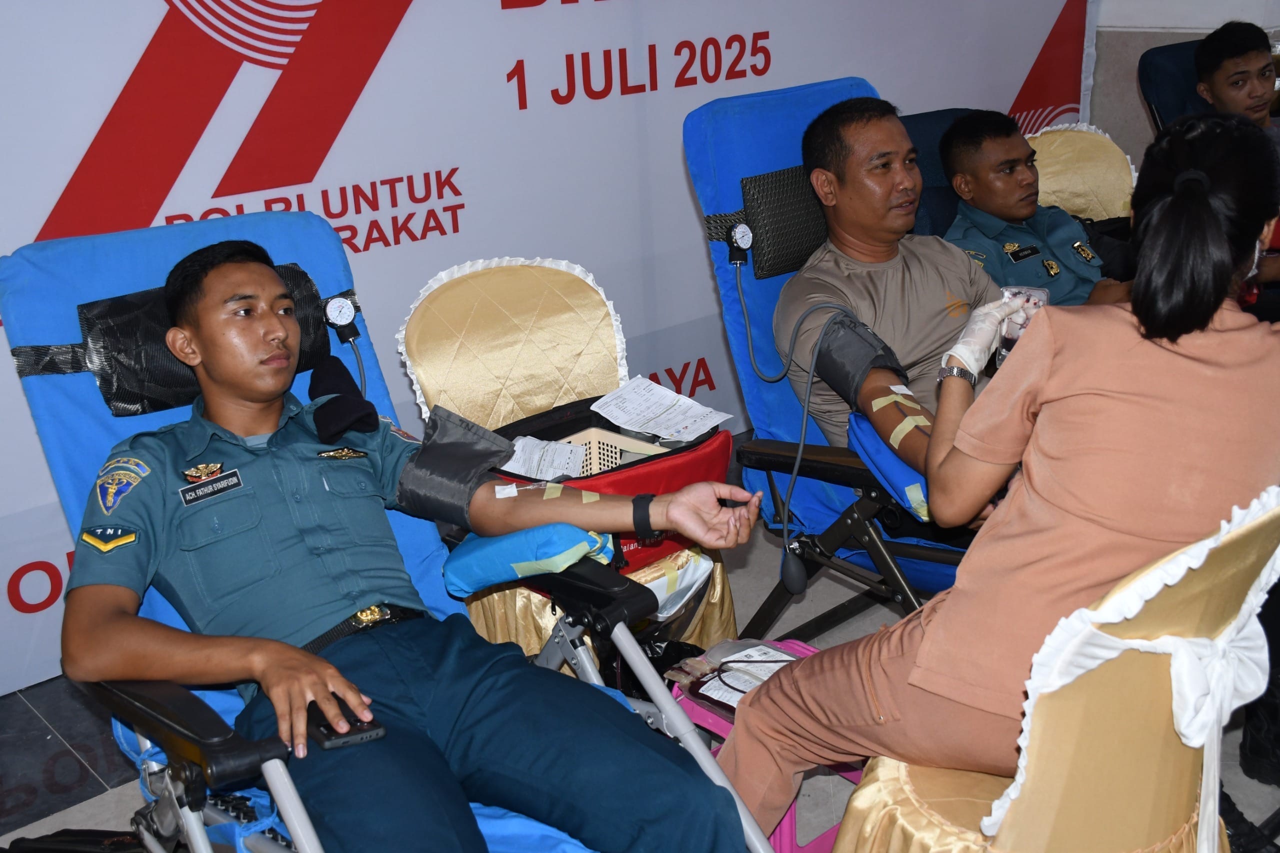 Lantamal XIV Turut Serta Donor Darah HUT Bhayangkara Ke-79, Wujud Kepedulian Dan Sinergitas
