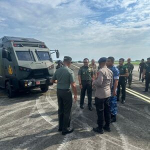 TNI Bantu Evakuasi dan Dukung Penanganan Ancaman Bom di Pesawat Saudi Airlines SV5276 TNI Bantu Evakuasi dan Dukung Penanganan Ancaman Bom di Pesawat Saudi Airlines SV5276