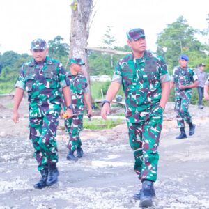 Dandim 1710/Mimika Sambut Kunker Wakasad di Kabupaten Mimika