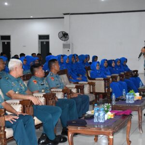 Lantamal XIV Gelar Jam Komandan, Tingkatkan Kesiapan Dan Disiplin Prajurit Serta Penuh Motivasi Lantamal XIV Gelar Jam Komandan, Tingkatkan Kesiapan Dan Disiplin Prajurit Serta Penuh Motivasi