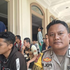 Bripka Suheri Wijaya Gelar Jumat Keliling dan Edukasi Kamtibmas di Masjid Jami Al Barokah Desa Talaga Bripka Suheri Wijaya Gelar Jumat Keliling dan Edukasi Kamtibmas di Masjid Jami Al Barokah Desa Talaga