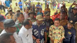 Wujud Sinergitas, TNI–Polri Laksanakan Pengamanan dan Pengawalan Kunjungan Pejabat Pemerintah di Wilayah Terdampak Konflik Sosial Maybrat