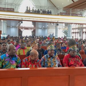 Kapolres Maybrat Mengikuti Ibadah Misa Syukur Uskup Keuskupan Timika di Paroki Santo Yosep Ayawasi Kapolres Maybrat Mengikuti Ibadah Misa Syukur Uskup Keuskupan Timika di Paroki Santo Yosep Ayawasi