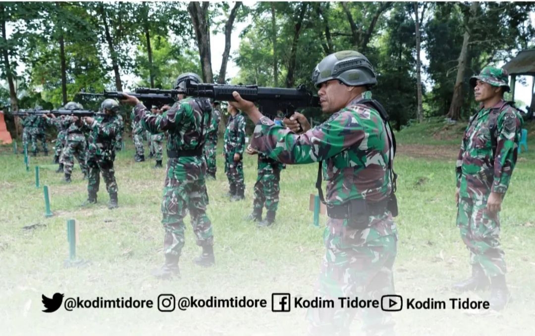 Personel Kodim 1505 Tidore Asah Kemampuan Melalui Latihan Menembak