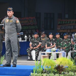 Danlanud Sultan Hasanuddin Pimpin Apel Khusus Peringatan HUT Ke-6 Skadron Udara 33 Danlanud Sultan Hasanuddin Pimpin Apel Khusus Peringatan HUT Ke-6 Skadron Udara 33