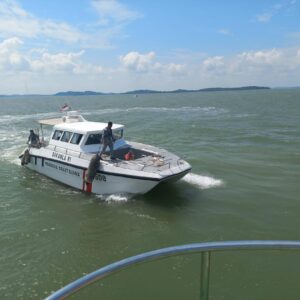 Bakamla RI Cari Dua Korban Kapal Terbalik di Perairan Batam