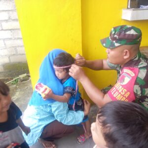 Babinsa Tlumpu Dampingi Posyandu Srikandi, Wujudkan Generasi Sehat, Bebas Stunting Babinsa Tlumpu Dampingi Posyandu Srikandi, Wujudkan Generasi Sehat, Bebas Stunting