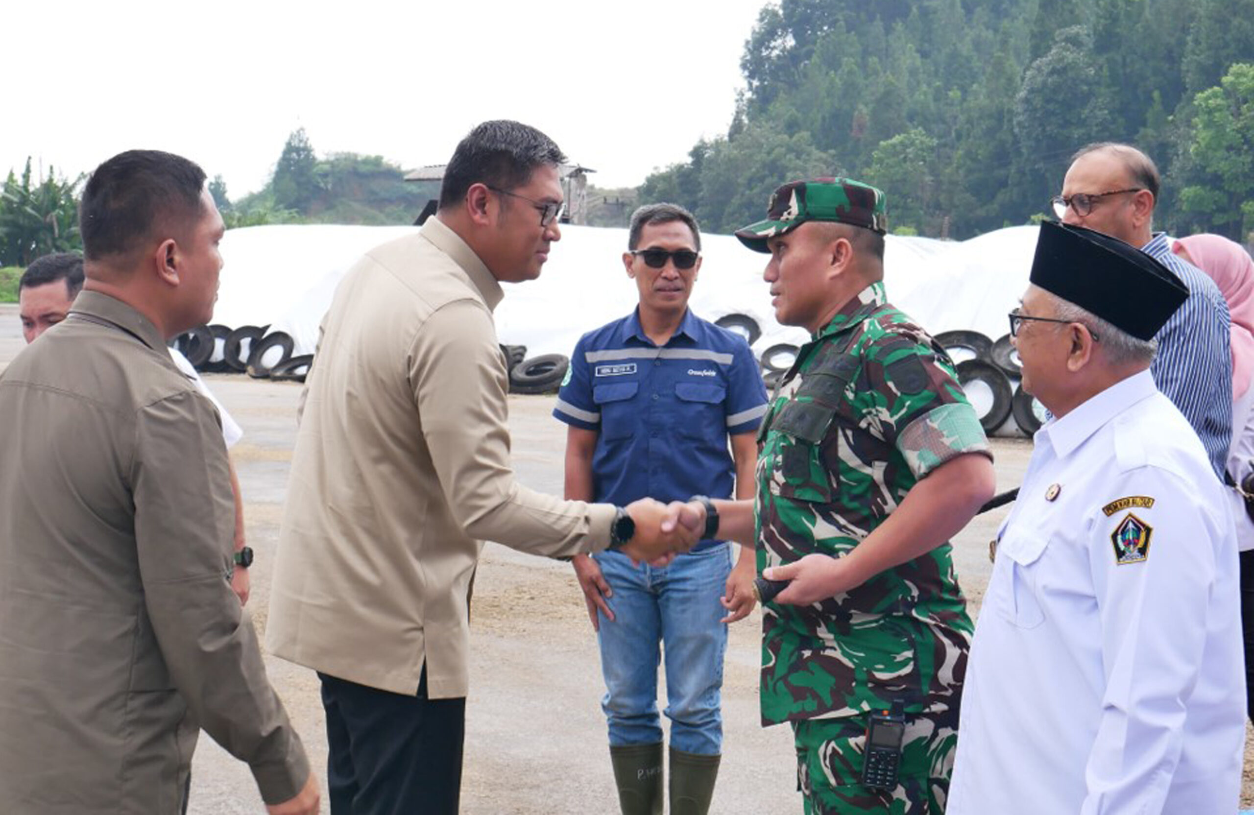 Forkompinda Dampingi Kunjungan Kerja Wamen Pertanian Di Wilayah Blitar Raya
