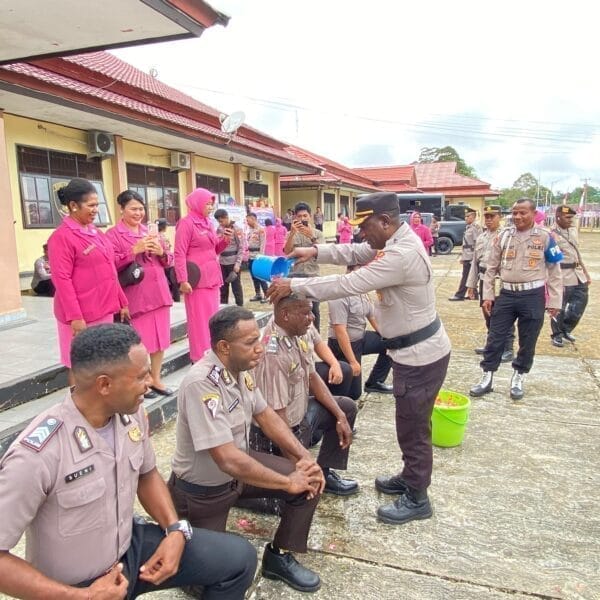 Kapolres Maybrat Pimpin Upacara Kenaikan Pangkat, Momentum Penghargaan bagi Pengabdian