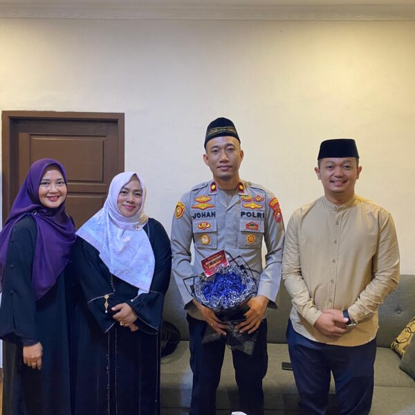 Lurah Bunder Ine Susilawati Hadiri Syukuran HUT Bhayangkara di Polsek Cikupa