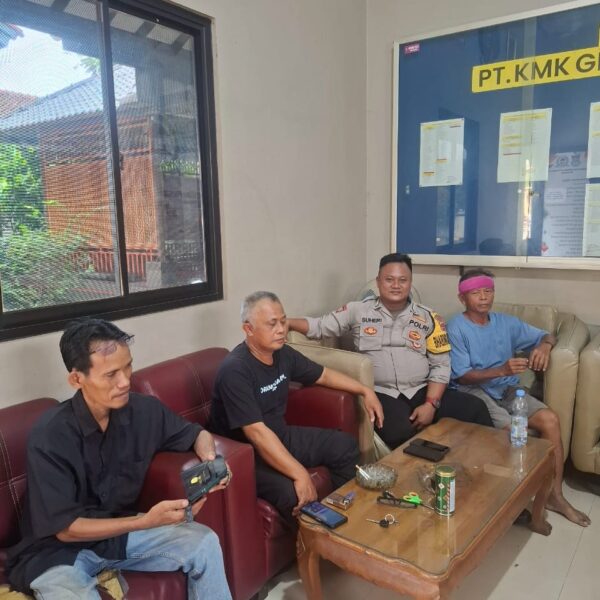 Bhabinkamtibmas Desa Talaga Sambangi Warga, Jalin Silaturahmi dan Himbauan Harkamtibmas