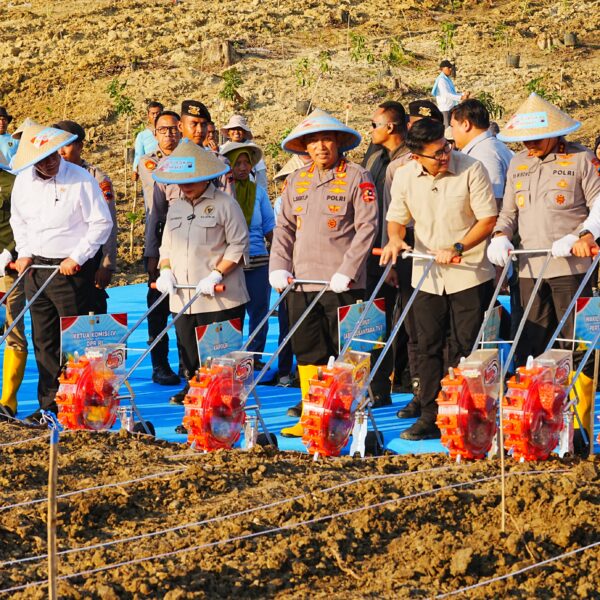 Kapolri: Pembiayaan Hingga Distribusi Jagung Akan Libatkan Koperasi Merah Putih