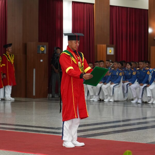 Kasad Wisuda Taruna Akmil Tingkat IV TA 2024/2025 Cetak Lulusan Unggul dan Berprestasi