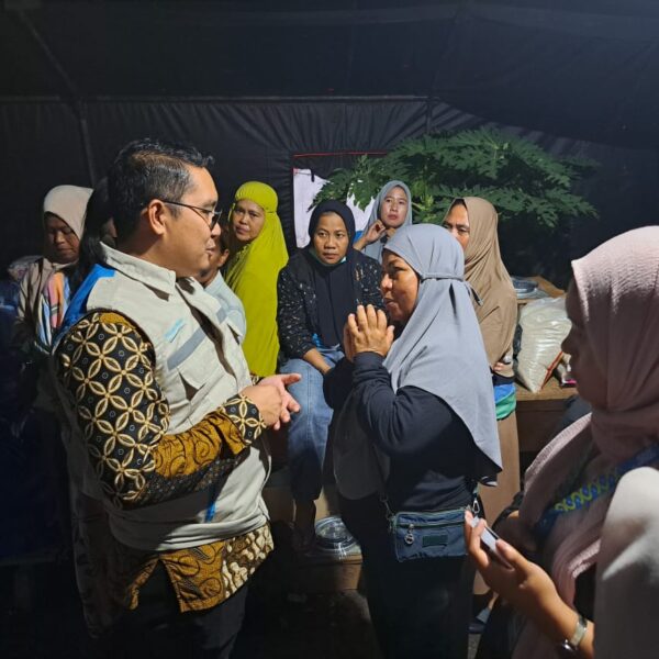 PLN UP3 Kendari ULP Kolaka Salurkan Bantuan Kepada Korban Kebakaran Jln. Sunu, Kel. Dawi Dawi Kec. Pomaala