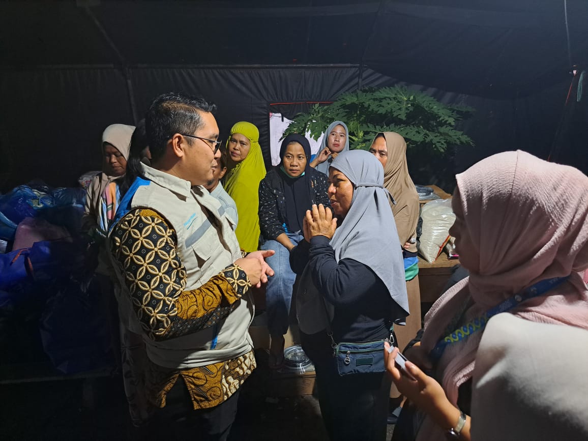 PLN UP3 Kendari ULP Kolaka Salurkan Bantuan Kepada Korban Kebakaran Jln. Sunu, Kel. Dawi Dawi Kec. Pomaala