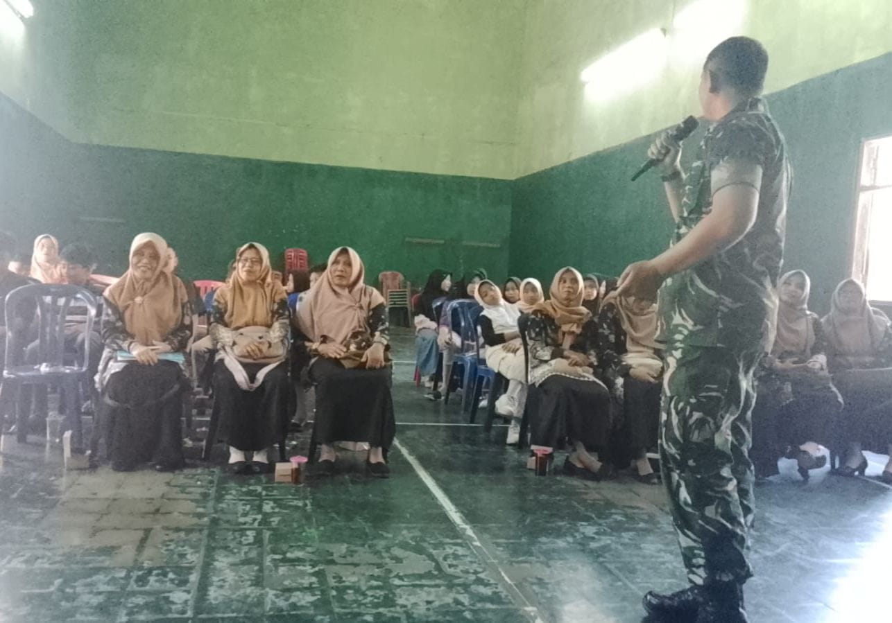 Babinsa Koramil 22/Slogohimo Berikan Edukasi Anti-Bullying