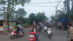 Hari Pertama Masuk Sekolah, Polsek Tigaraksa Hadir Berikan Pelayanan Pengaturan Arus Lalu Lintas di Pagi Hari