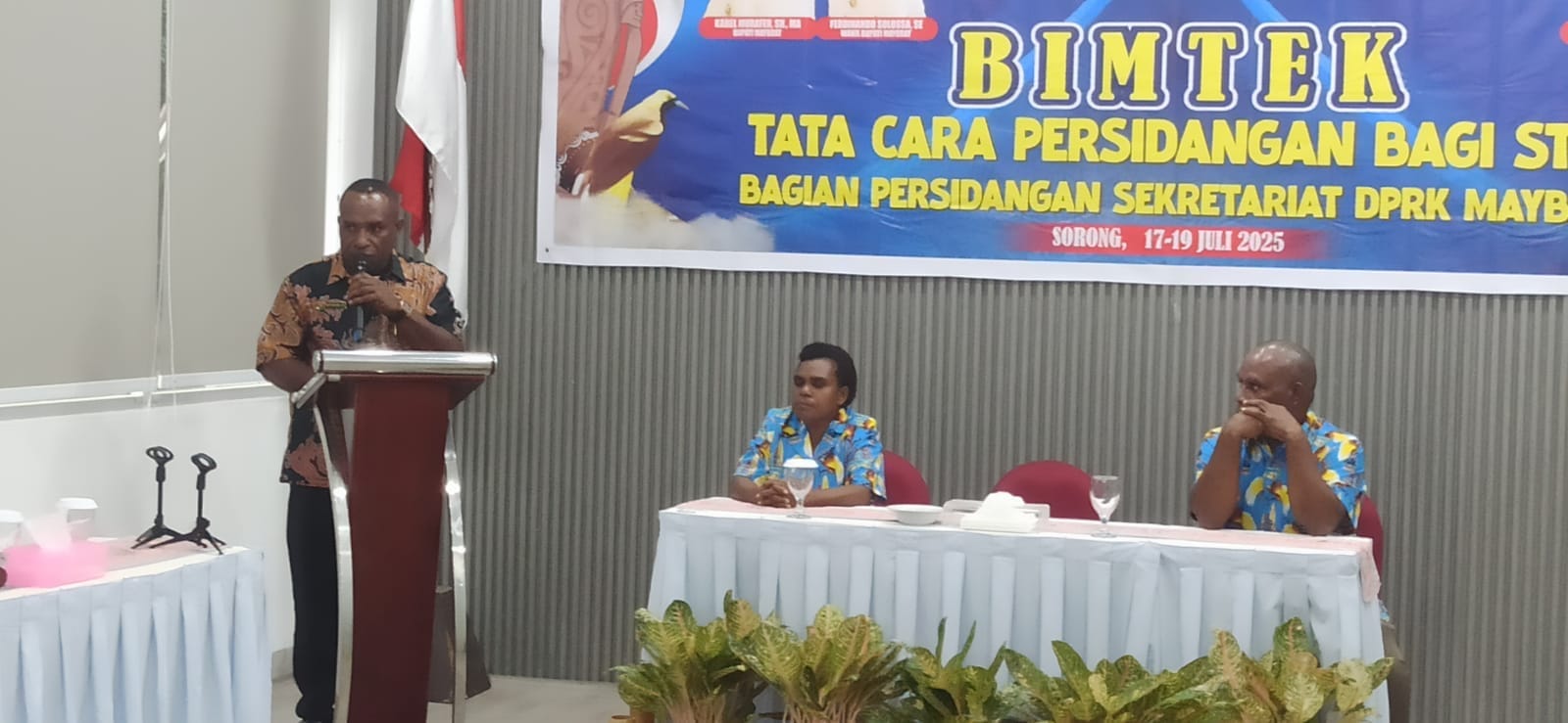 Mantapkan Profesionalisme Lewat Penutupan Bimtek Persidangan DPRK Maybrat di Sorong