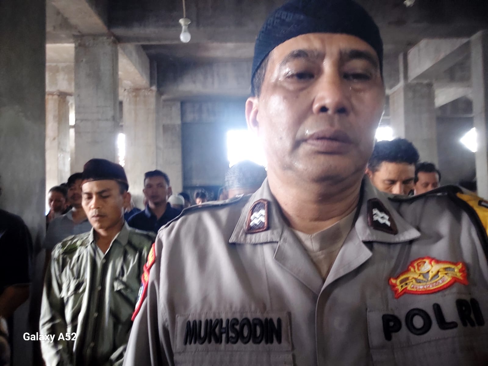Polsek Cikupa Gelar Jumat Keliling di Masjid Baitul Mutaqien Desa Sukadamai