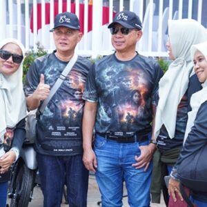Panglima TNI dan Ratusan Sahabat Lama Berbagi di CFD dan Nobar Film “Believe” Panglima TNI dan Ratusan Sahabat Lama Berbagi di CFD dan Nobar Film “Believe”