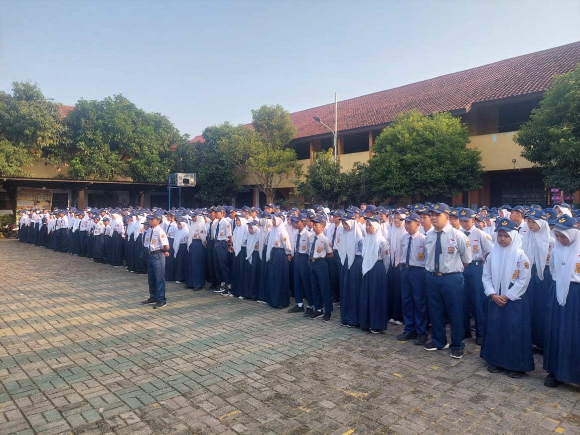 Wakapolsek Tigaraksa AKP Rawi Menjadi Irup di SMPN 1 Tigaraksa, Ajak Pelajar Menjauhi Kenakalan Remaja