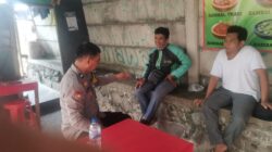 Bhabinkamtibmas Kelurahan Sukamulya Sambangi Warga Ciapus, Sampaikan Pesan Kamtibmas