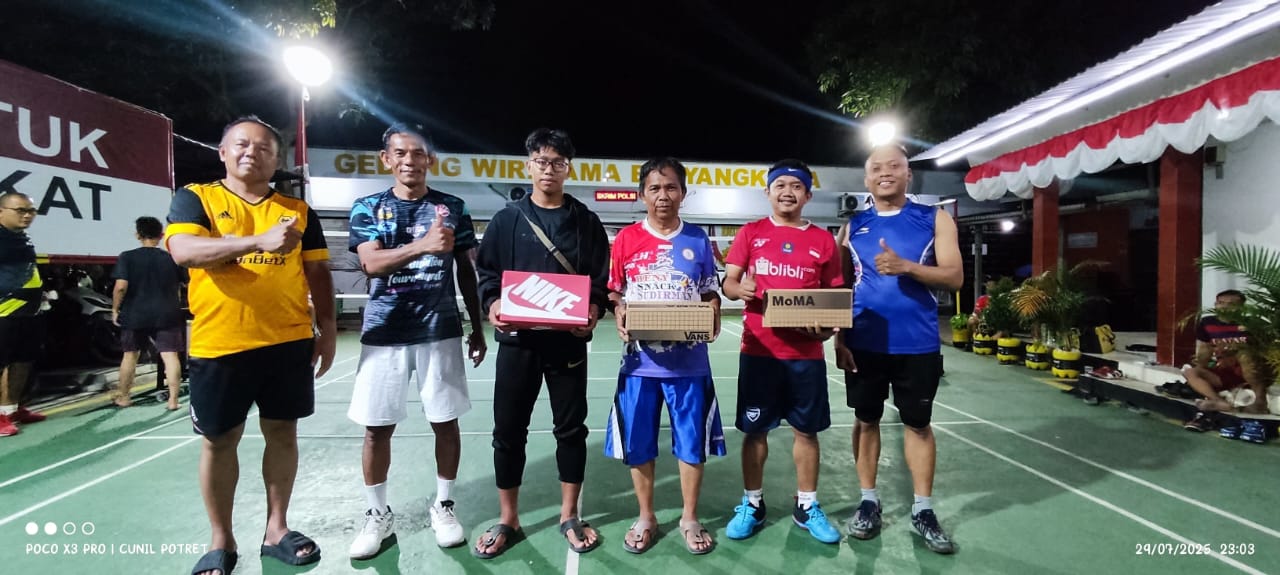 Ipda Purbawa Hadiri Laga Persahabatan PB Polsek Cikupa dan PB Senkom Tigaraksa
