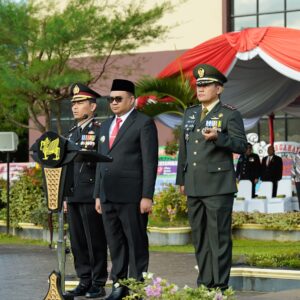 Wujudkan Sinergitas TNI-Polri, Dandim 0906/Kukar Hadiri Upacara HUT Bhayangkara ke-79 Wujudkan Sinergitas TNI-Polri, Dandim 0906/Kukar Hadiri Upacara HUT Bhayangkara ke-79