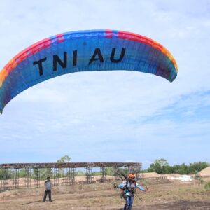 Festival Dirgantara Bumi Lasinrang Dimeriahkan Atraksi Pesawat Ultralight, Aeromodeling, Paramotor, dan Flypass Pesawat C-130 Hercules