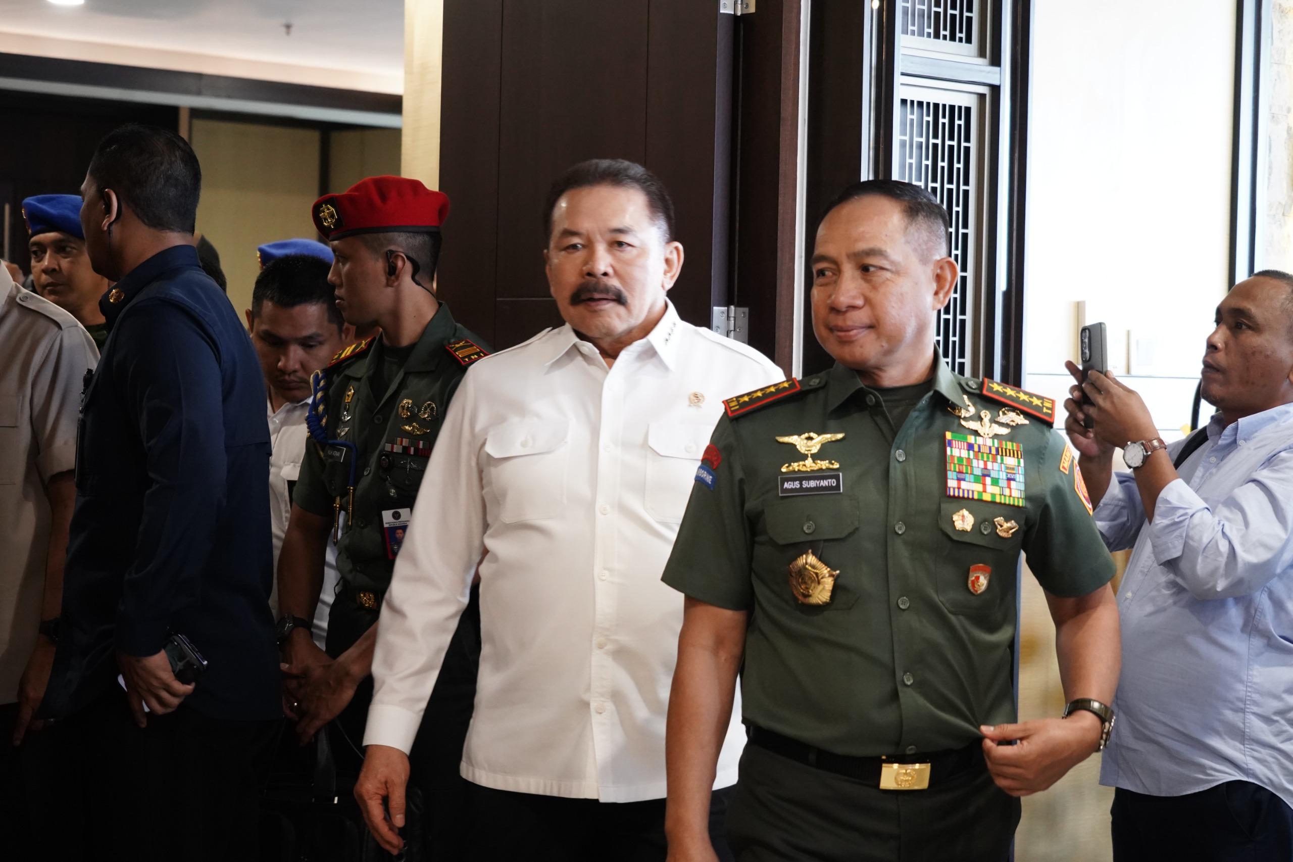 TNI Tegas Hadapi Perambah Hutan Ilegal