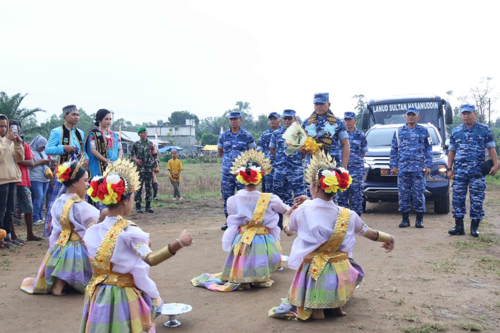 Danlanud Sultan Hasanuddin Bersama Bupati Pinrang Resmi Menutup Festival Dirgatara Bumi Lasinrang 2025